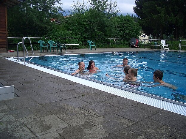 Schwimmbad 2